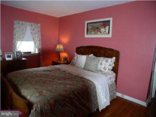 211 Lyster Road Oreland, PA 19075 - Photo 4 of 5 Gallery Image 4