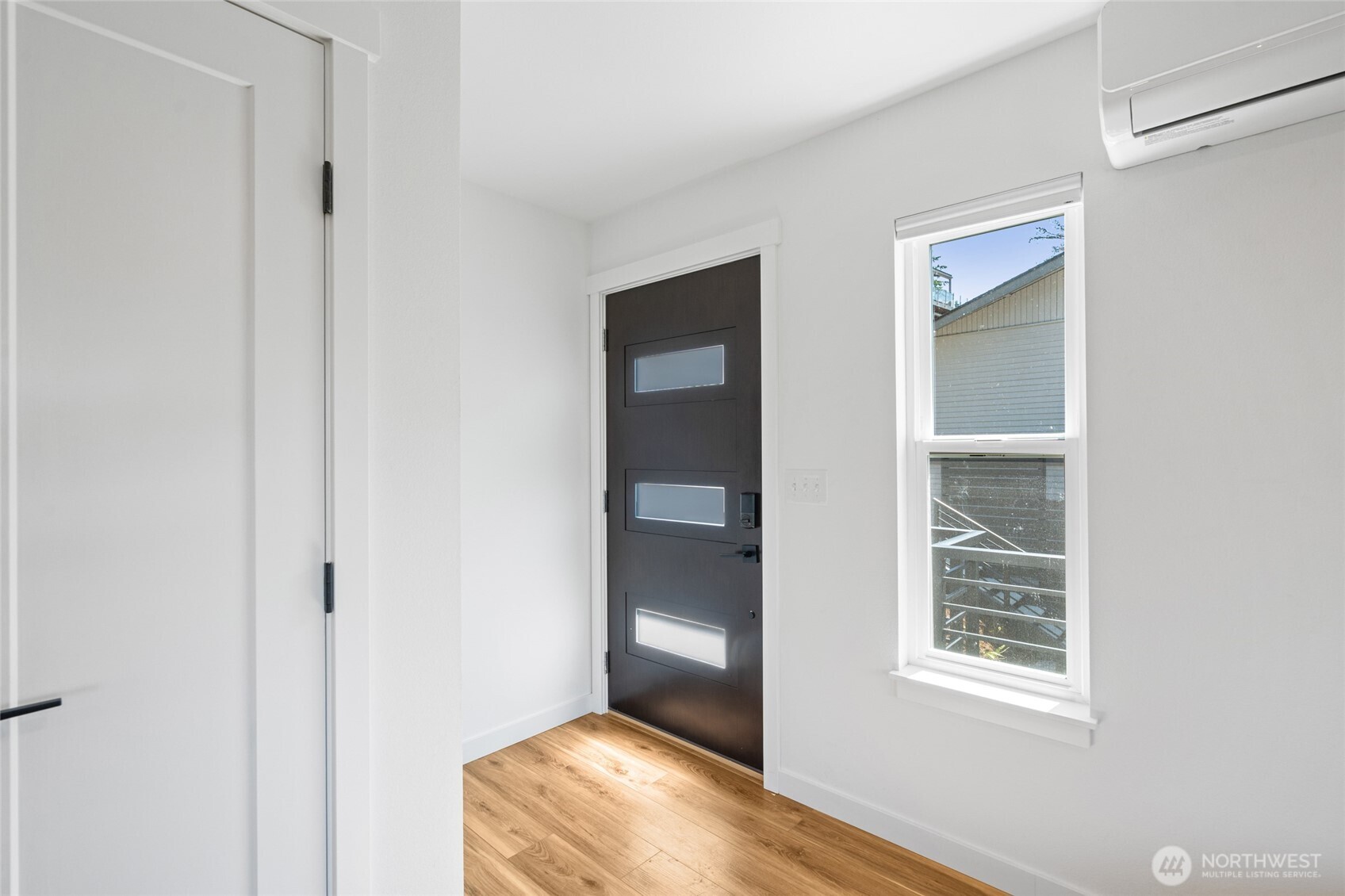 201 South State Street, Unit A Bellingham, WA 98225 - Photo 13 of 35 a view of an empty room and window