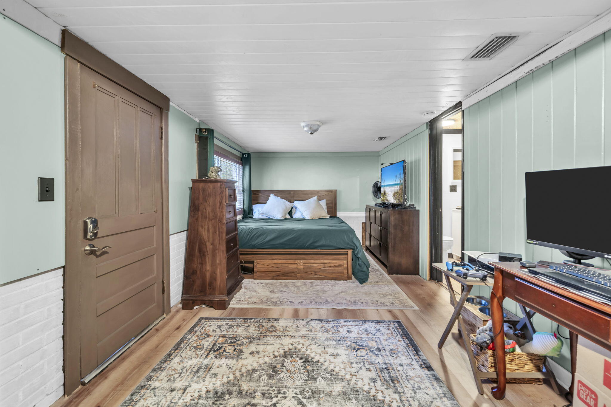 226 South 19th Street DeFuniak Springs, FL 32435 - Photo 23 of 46 Bedroom 3, Mother in Law Suite