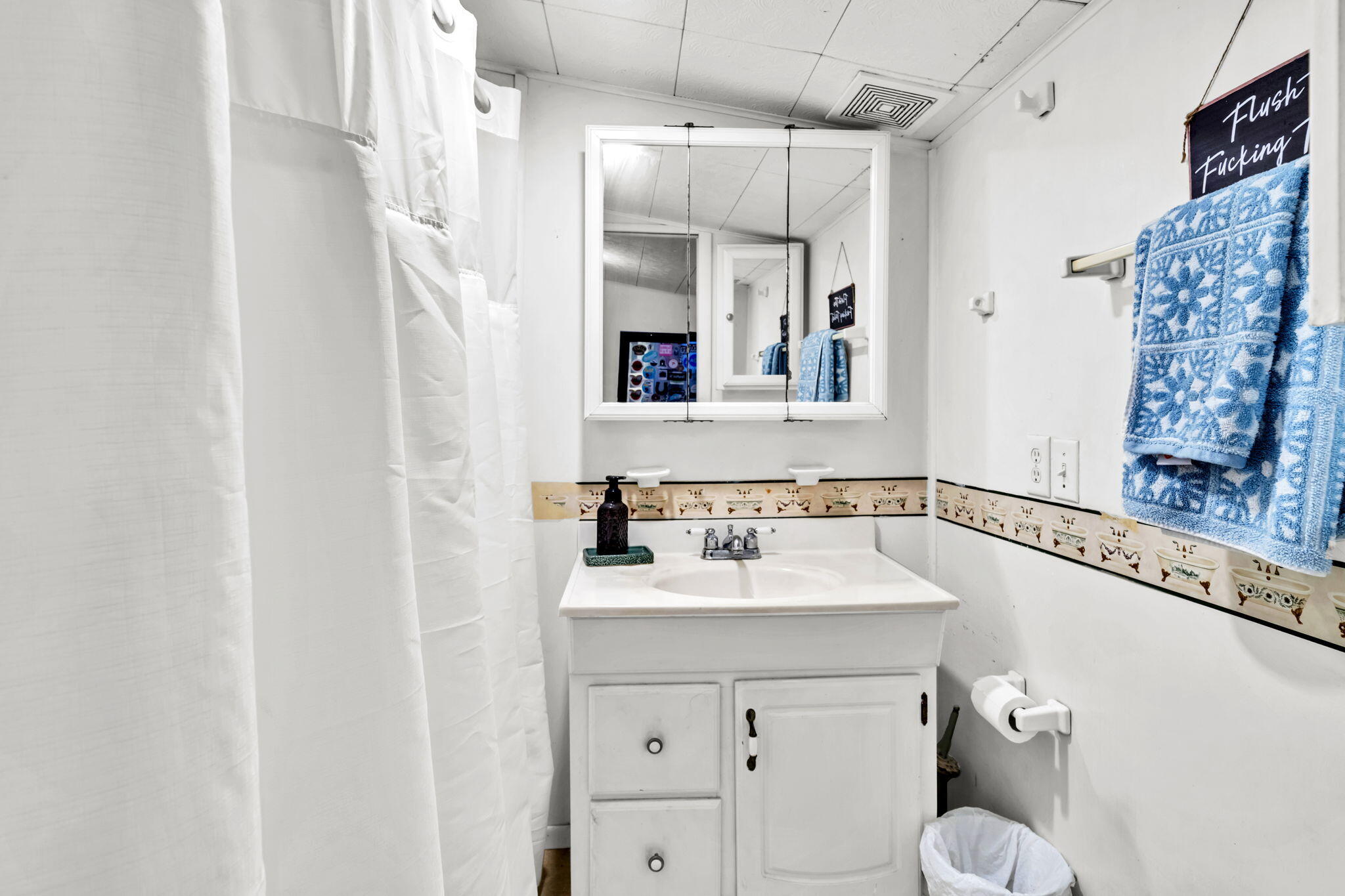 226 South 19th Street DeFuniak Springs, FL 32435 - Photo 41 of 46 Master Bathroom