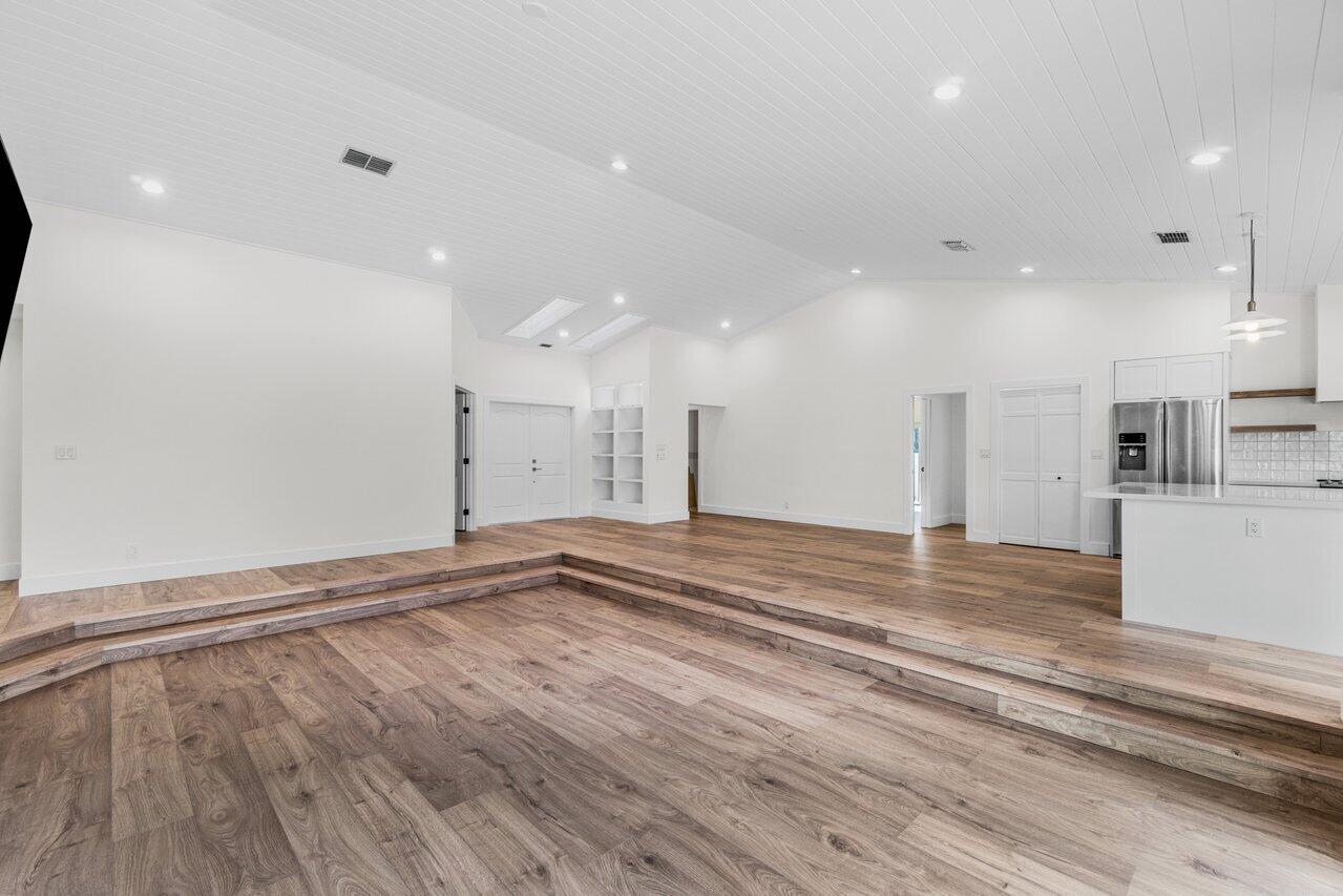 2724 Northwest 26th Street Boca Raton, FL 33434 - Photo 6 of 35 007-2724Northwest26thStreet-BocaRaton-FL