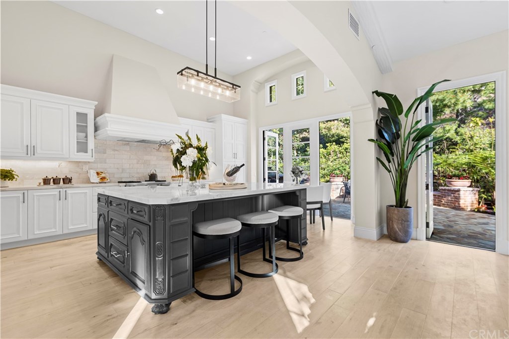 54 Shady Lane Irvine, CA 92603 - Photo 6 of 29