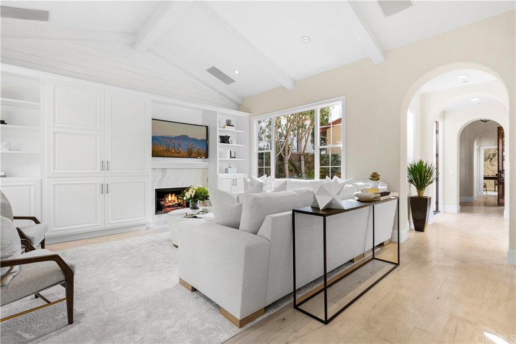 54 Shady Lane Irvine, CA 92603 - Photo 10 of 29