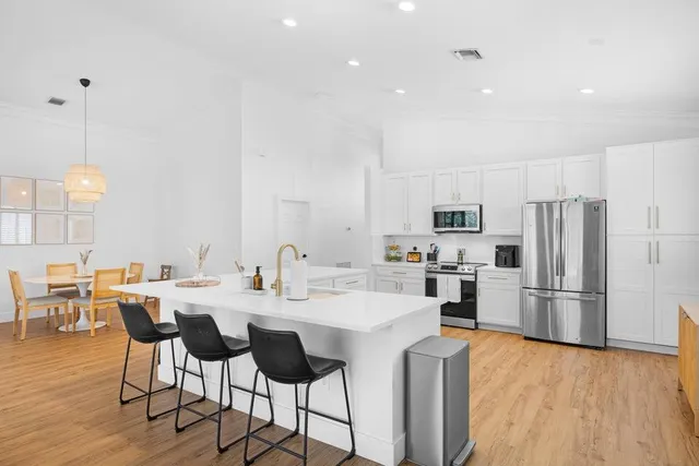 $4,000 | 2887 North Bight, West Palm Beach, FL 33411