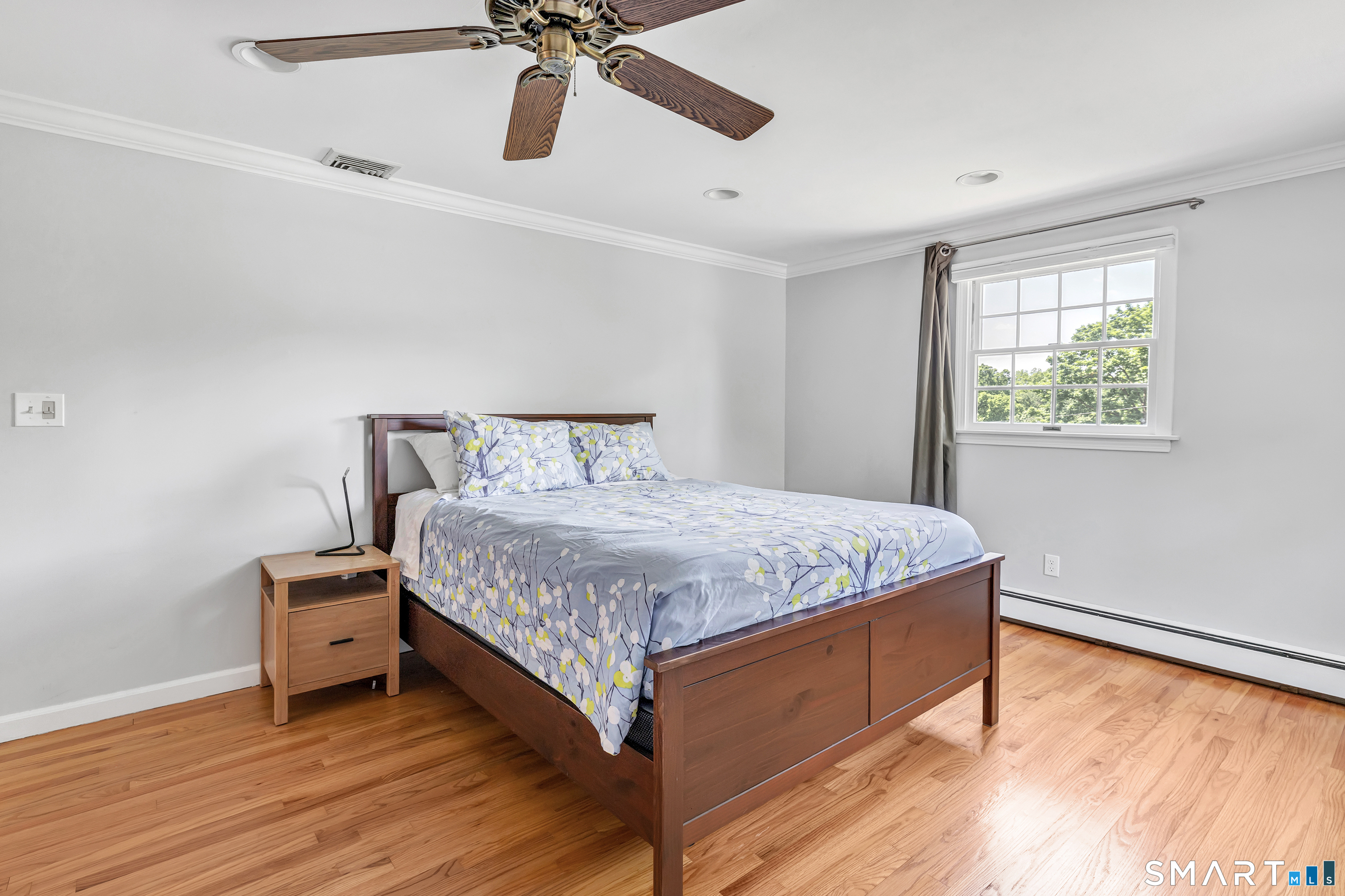 76 Greenbrier Road Trumbull, CT 06611 - Photo 19 of 38