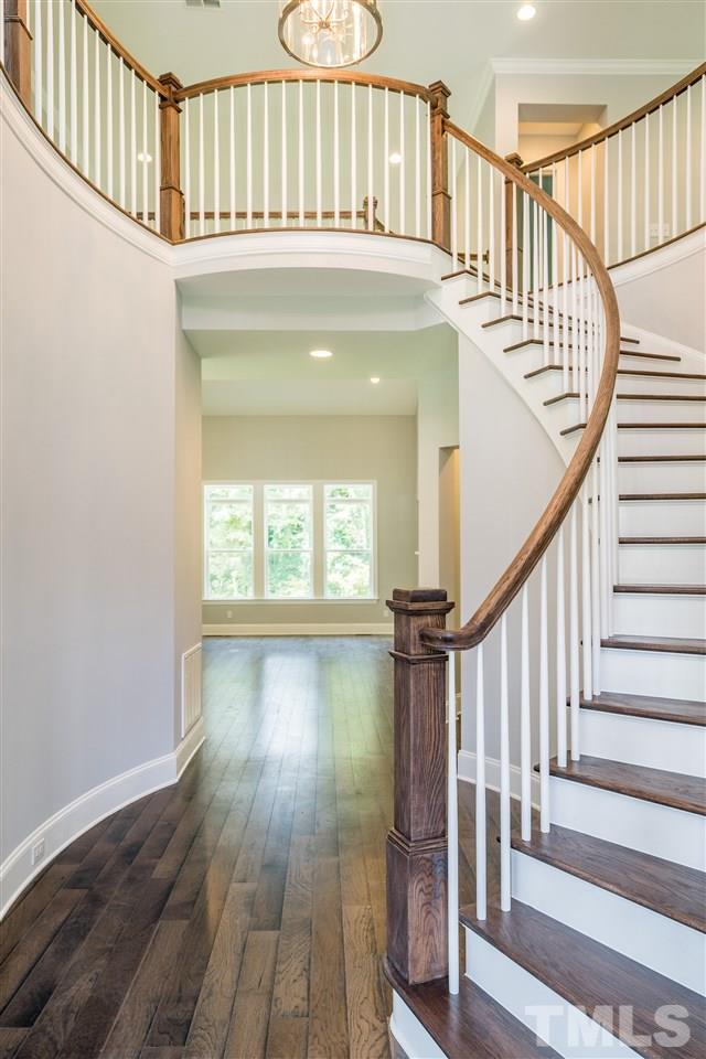 1609 Keyworth Court, Unit 10 Raleigh, NC 27612 - Photo 3 of 30 Gallery Image 3