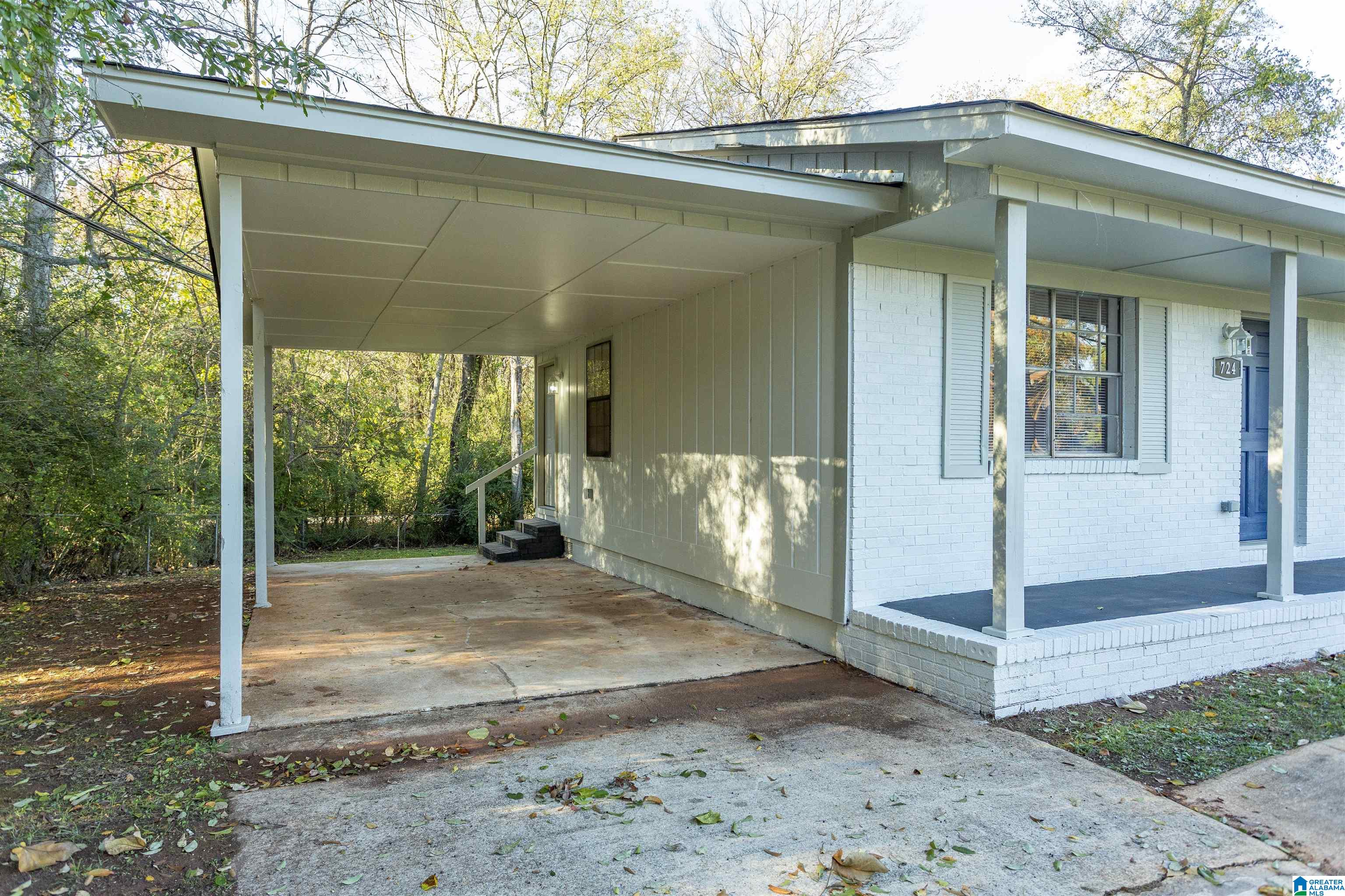 724 Illinois Road Birmingham, AL 35221 - Photo 3 of 33
