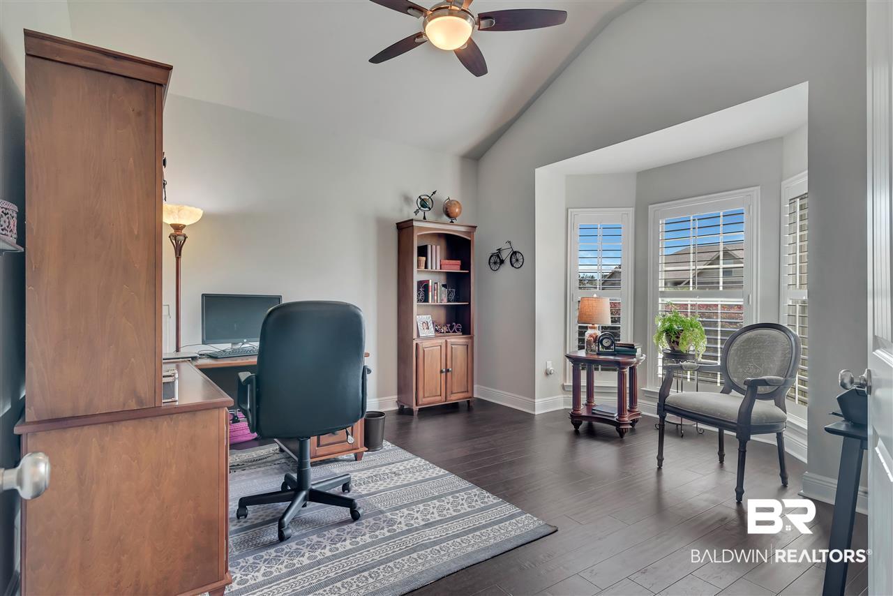 1027 Destin Avenue Foley, AL 36535 - Photo 4 of 33
