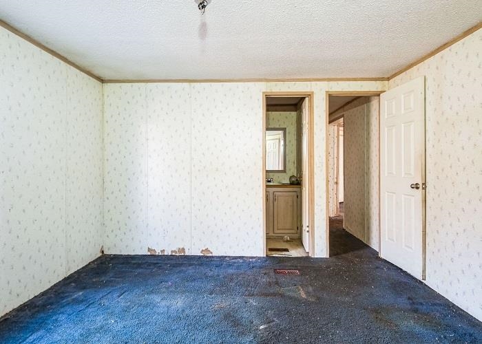 4414 Covey Hollow Road Culleoka, TN 38451 - Photo 11 of 16 an empty room with closet area