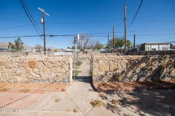 $229,900 | 4013 Hueco Avenue, El Paso, TX 79903