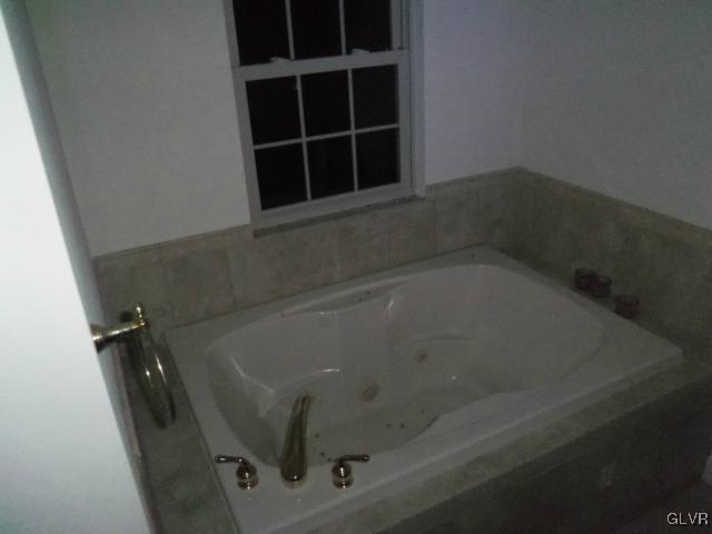 5569 Vera Cruz Road Emmaus, PA 18049 - Photo 21 of 29 Gallery Image 21