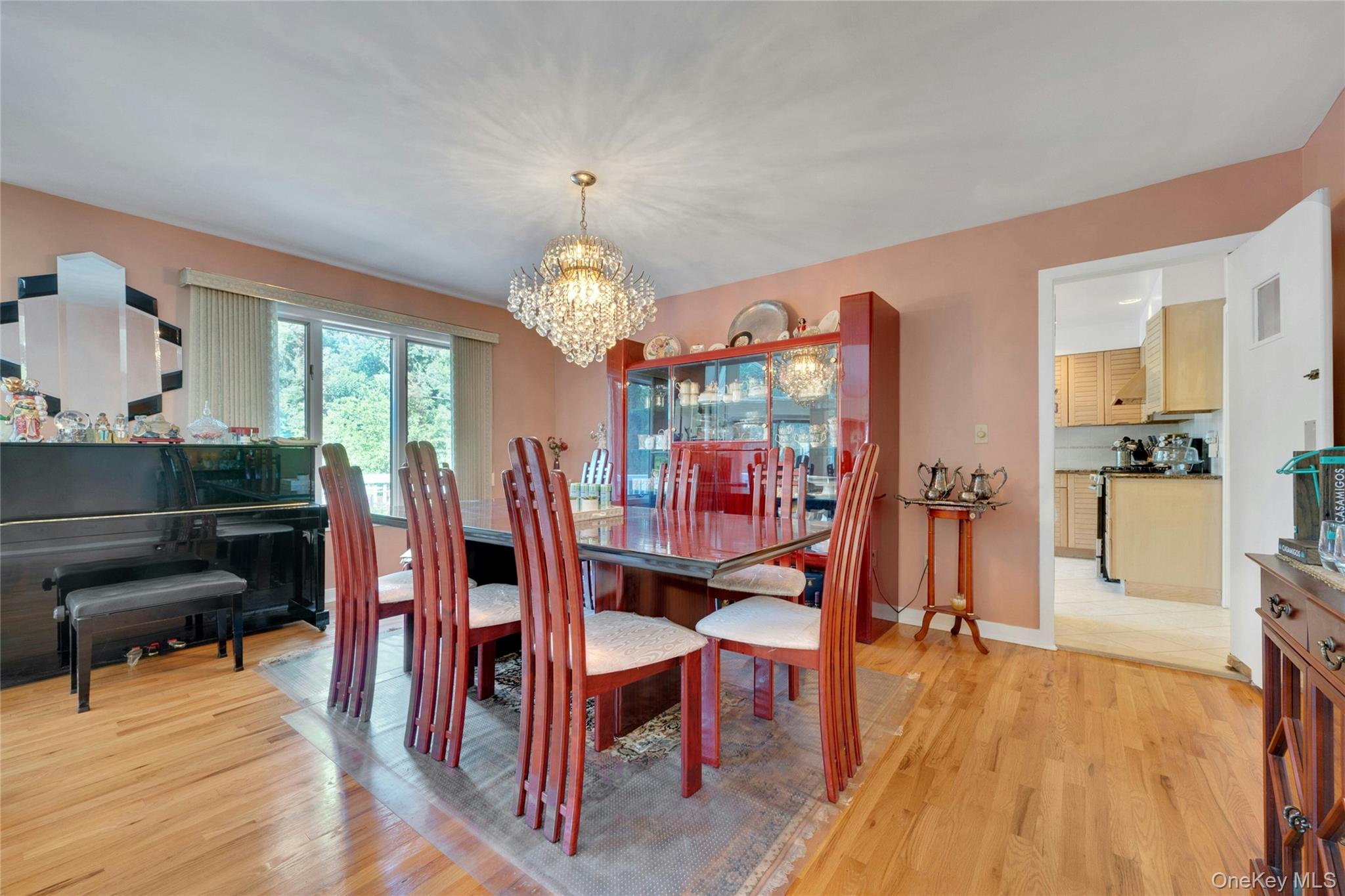 2 Meadowwood Lane Rye, NY 10580 - Photo 9 of 26