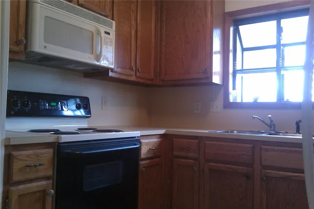 $1,750 | 4406 Meadowbrook Drive, Bryan, TX 77802