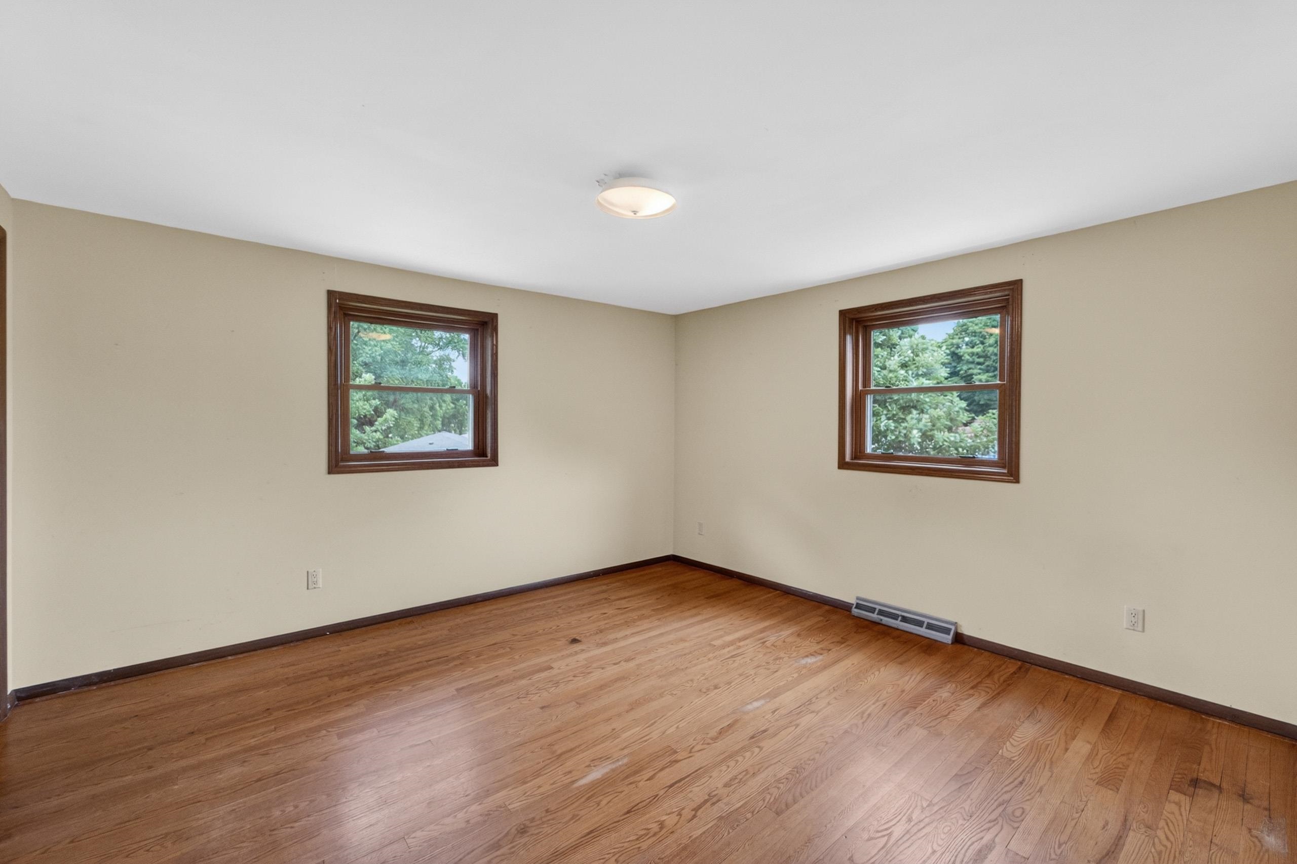 1605 Maple Street Middleton, WI 53562 - Photo 22 of 30