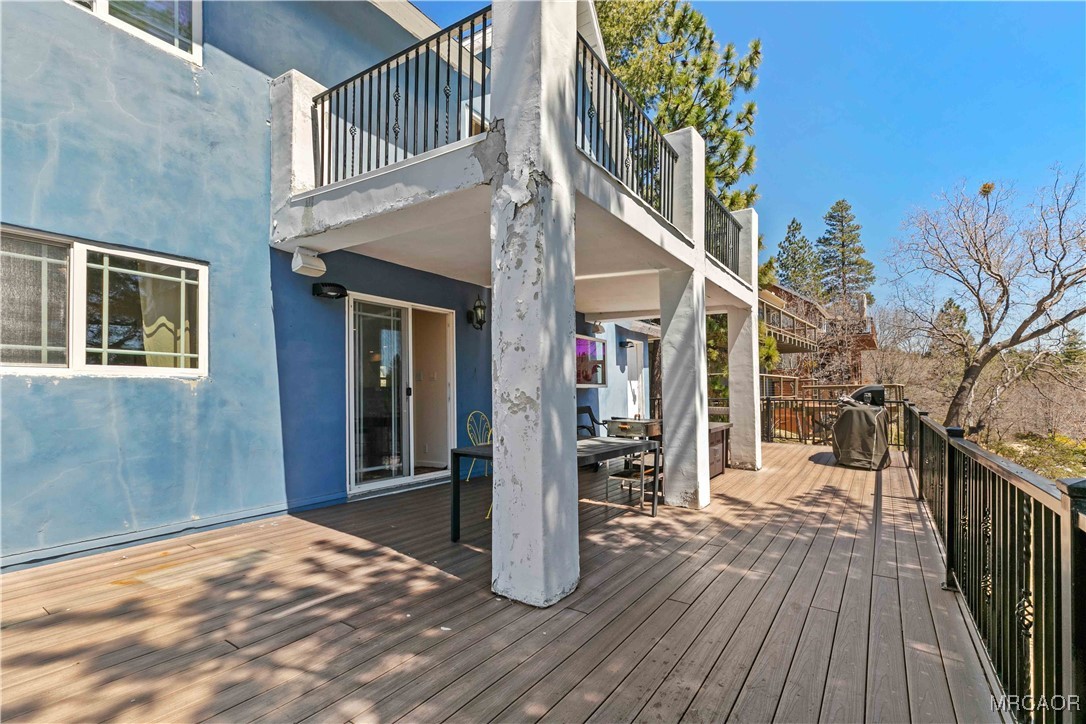 26665 Modoc Lane Lake Arrowhead, CA 92352 - Photo 20 of 38 Patio