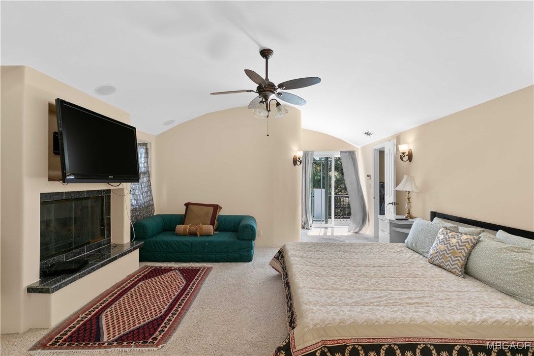 26665 Modoc Lane Lake Arrowhead, CA 92352 - Photo 36 of 38 Primary bedroom