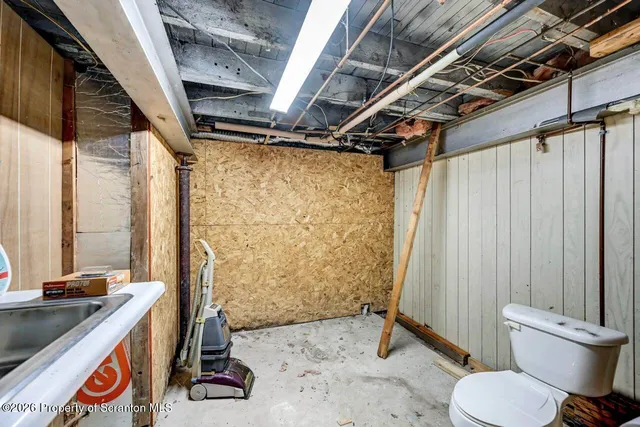 $847,999 | 1560 Reservoir Road, Moscow, PA 18444