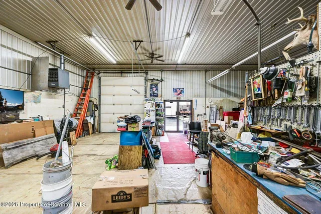 $847,999 | 1560 Reservoir Road, Moscow, PA 18444