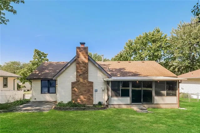 $1,990 | 1815 North Lazy Branch Road, Independence, MO 64058