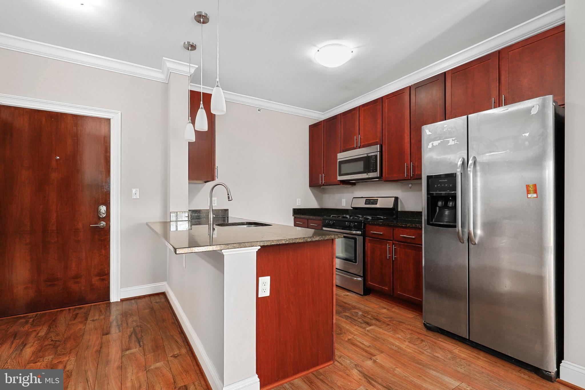 6301 Edsall Road, Unit 411 Alexandria, VA 22312 - Photo 5 of 25 Gallery Image 5