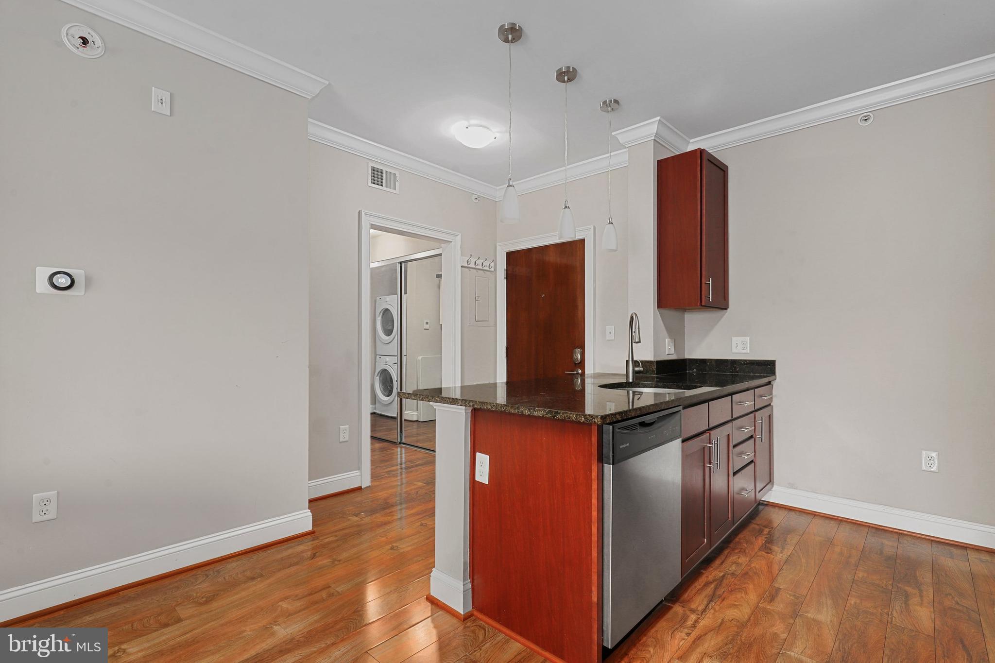 6301 Edsall Road, Unit 411 Alexandria, VA 22312 - Photo 7 of 25 Gallery Image 7