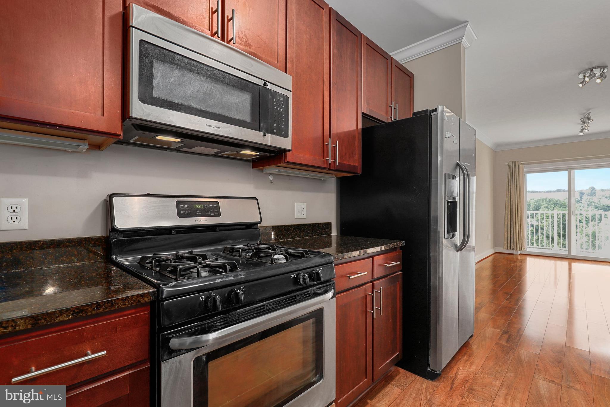 6301 Edsall Road, Unit 411 Alexandria, VA 22312 - Photo 8 of 25 Gallery Image 8