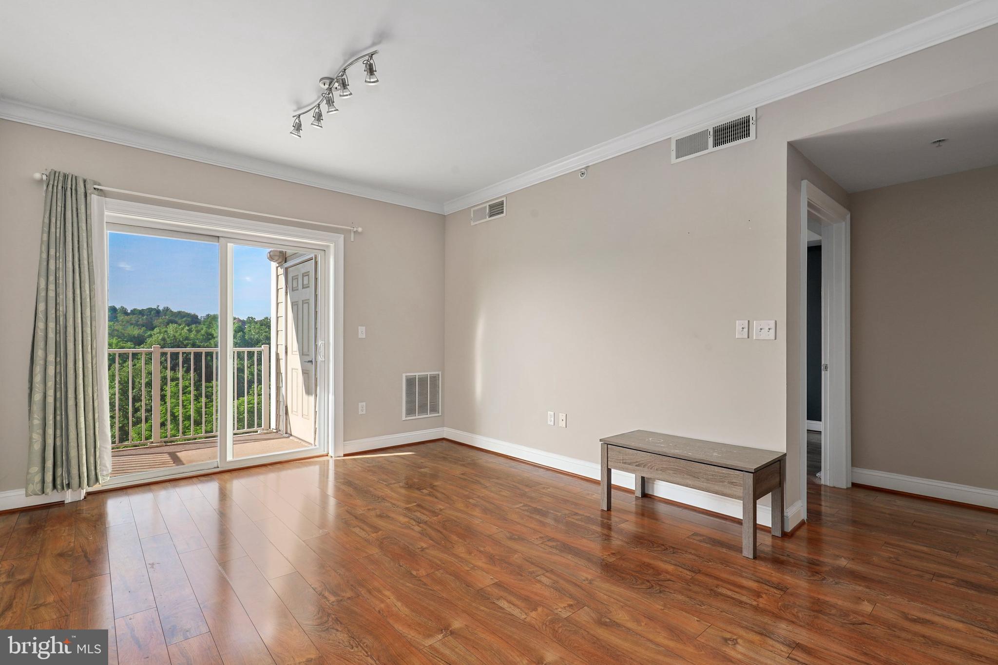 6301 Edsall Road, Unit 411 Alexandria, VA 22312 - Photo 10 of 25 Gallery Image 10