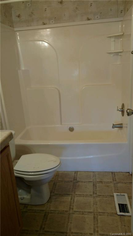 1608 Caleb Road Shelby, NC 28152 - Photo 8 of 13 Gallery Image 8