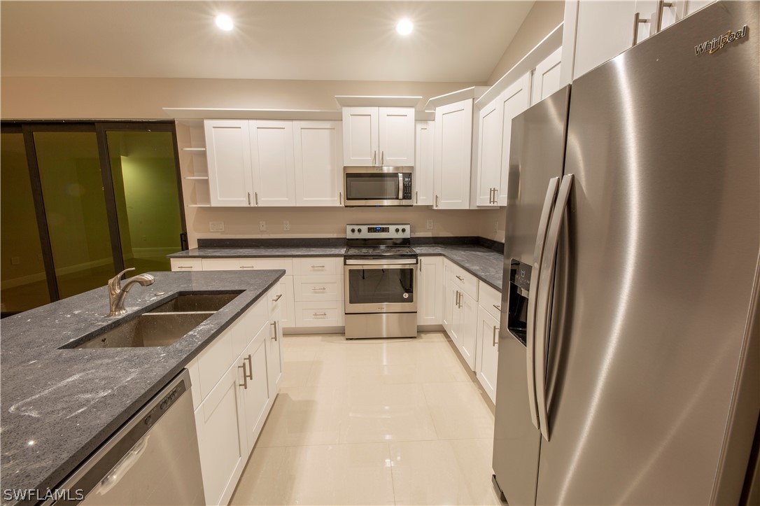8168 Anhinga Road Fort Myers, FL 33967 - Photo 8 of 24 Gallery Image 8