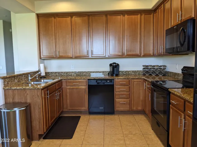 $5,900 | 10260 East White Feather Lane, Unit 2017, Scottsdale, AZ 85262