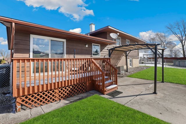 2951 193rd Street Lansing, IL 60438 - Photo 14 of 17