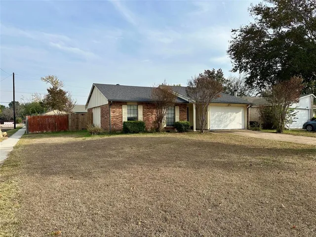 $1,900 | 570 Windsor Place, Allen, TX 75002