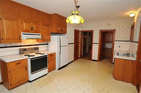 19 Bedford Road Springfield, MA 01107 - Photo 12 of 29 Gallery Image 12