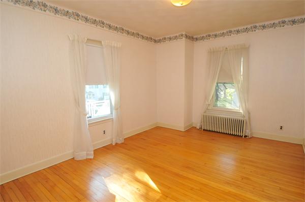 19 Bedford Road Springfield, MA 01107 - Photo 17 of 29 Gallery Image 17
