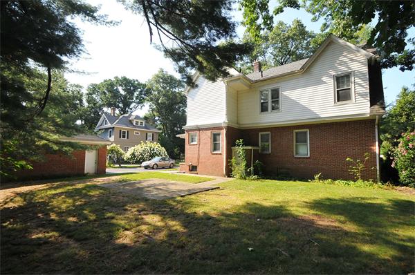 19 Bedford Road Springfield, MA 01107 - Photo 28 of 29 Gallery Image 28