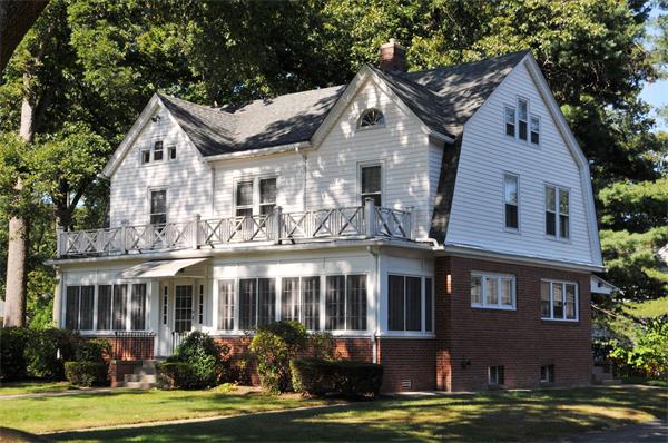 19 Bedford Road Springfield, MA 01107 - Photo 3 of 29 Gallery Image 3