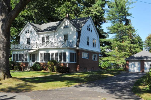 19 Bedford Road Springfield, MA 01107 - Photo 4 of 29 Gallery Image 4