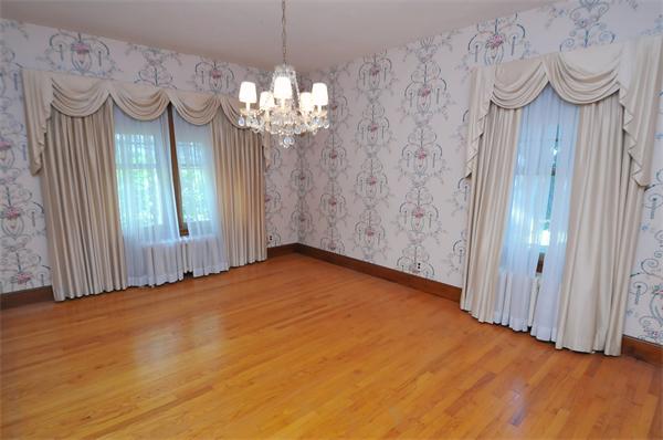 19 Bedford Road Springfield, MA 01107 - Photo 10 of 29 Gallery Image 10