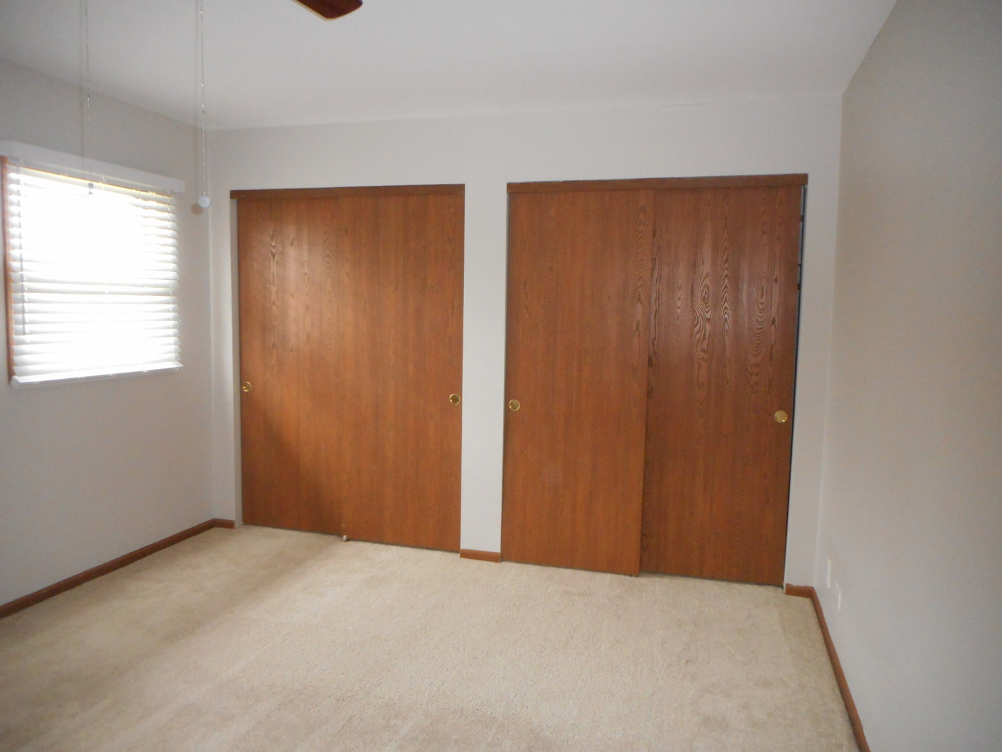 532 Shenandoah Trail Elgin, IL 60123 - Photo 13 of 20 a view of an empty room with a window