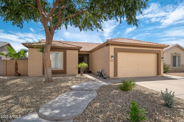 $1,995 | 13679 West Tara Lane, Surprise, AZ 85374