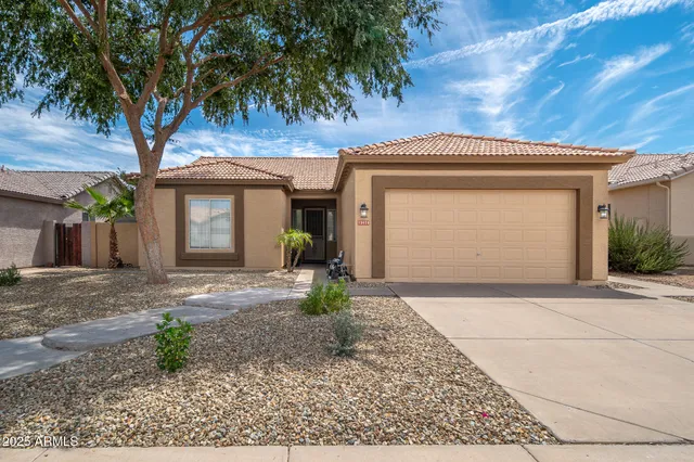 $1,995 | 13679 West Tara Lane, Surprise, AZ 85374