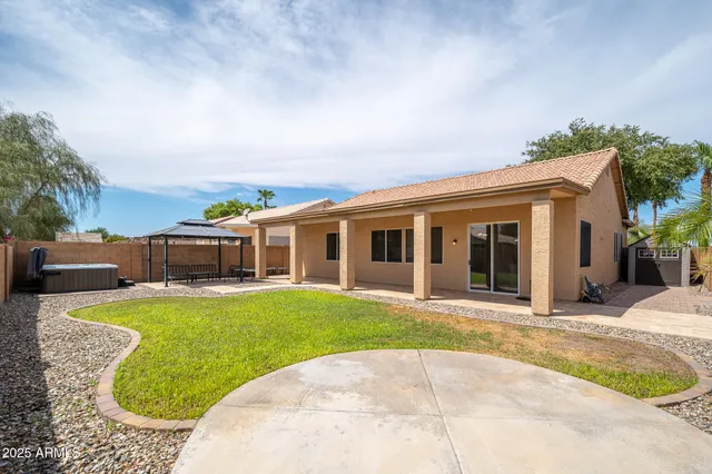 $1,995 | 13679 West Tara Lane, Surprise, AZ 85374