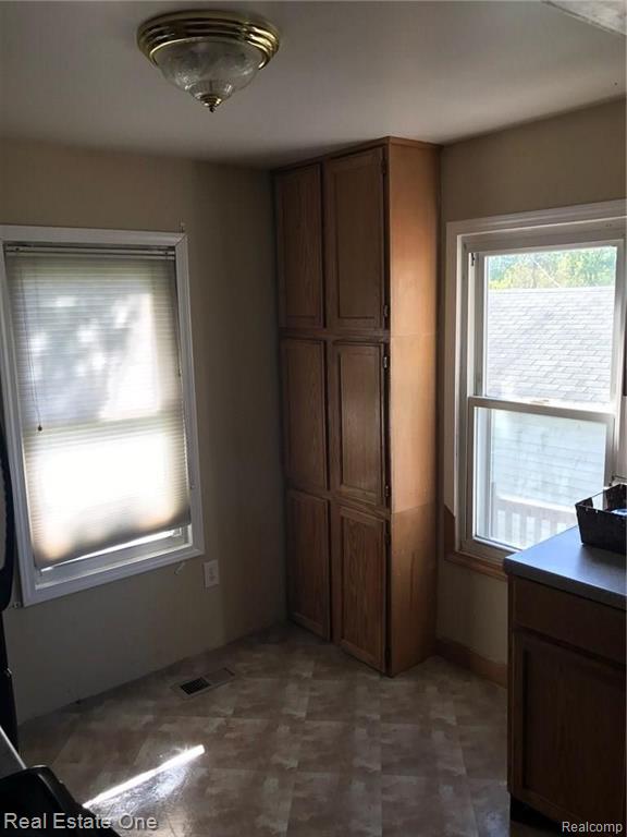 3867 Mildred Avenue Rochester Hills, MI 48309 - Photo 7 of 17