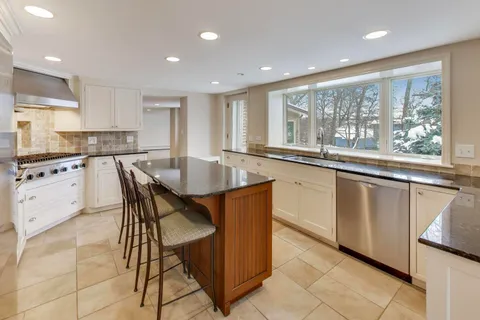 $650,000 | 205 Orchard Road, North Barrington, IL 60010