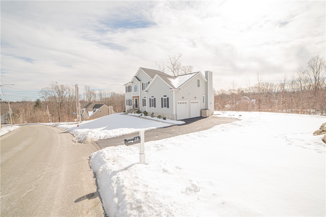 28 Bourque Road Cumberland, RI 02864 - Photo 3 of 30