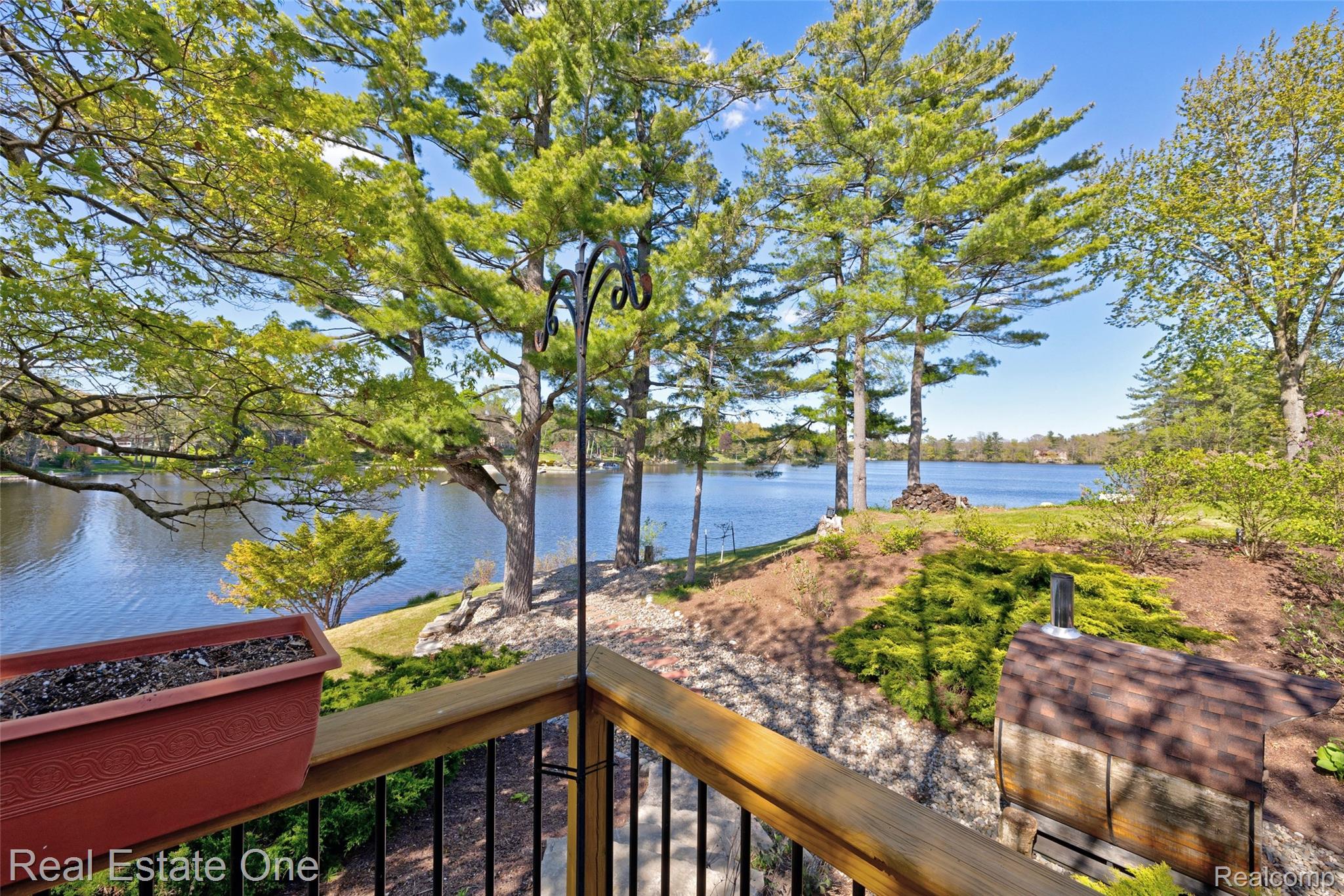 1140 Seneca Road Lake Orion, MI 48362 - Photo 52 of 65 63) Back Deck View.jpg