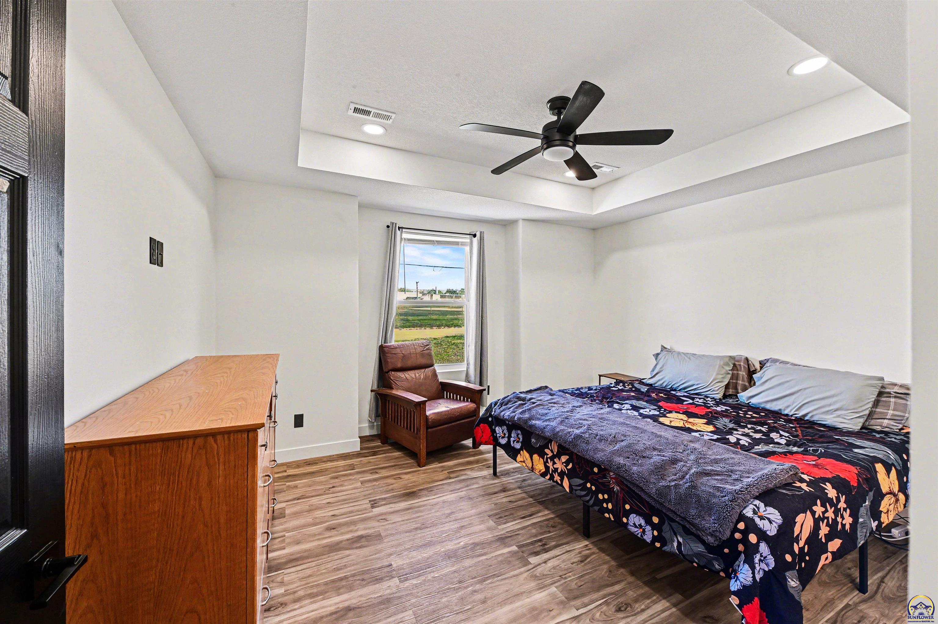 3515 Southwest 19th Street Topeka, KS 66604 - Photo 12 of 32
