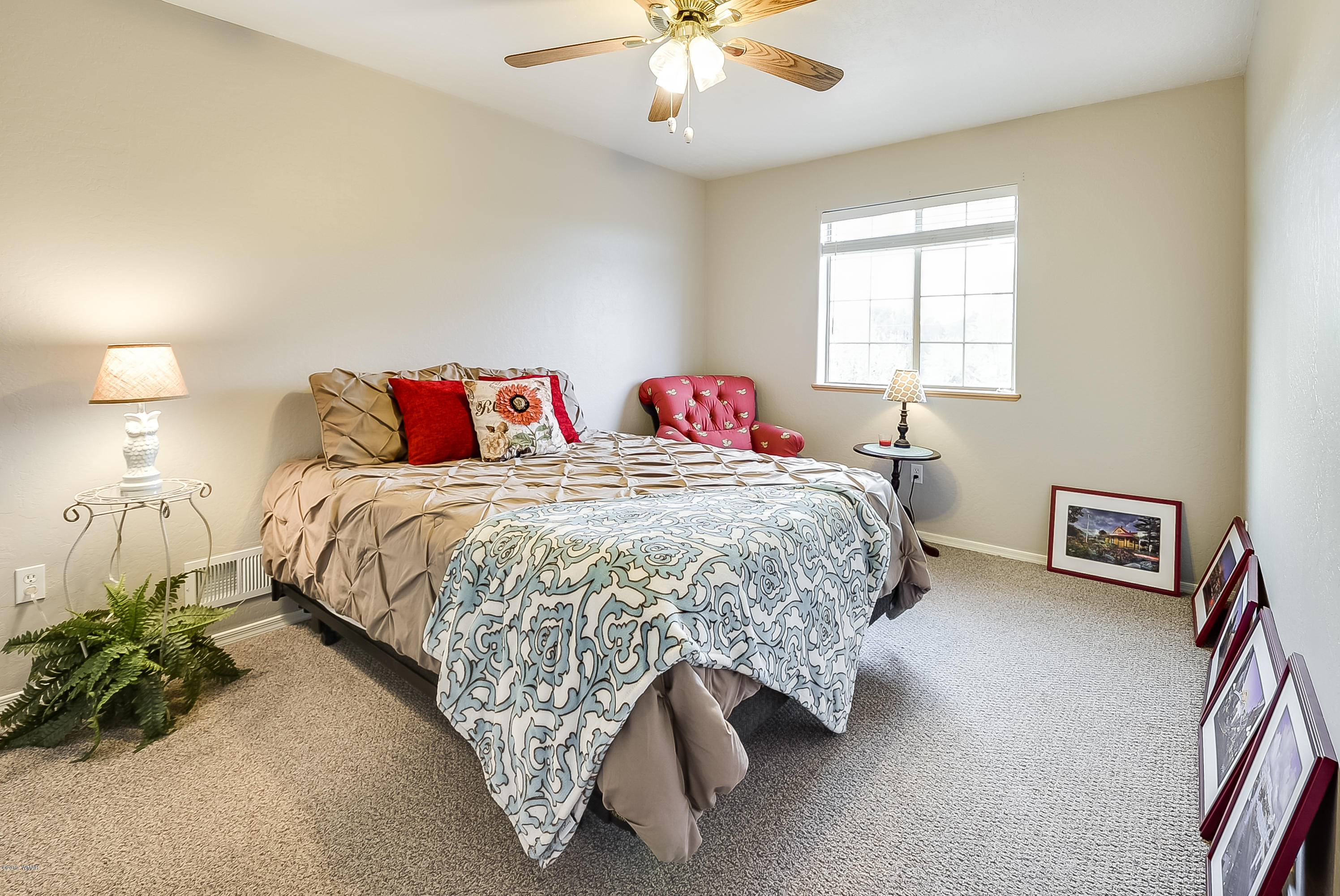 1093 Burton Road Show Low, AZ 85901 - Photo 12 of 17
