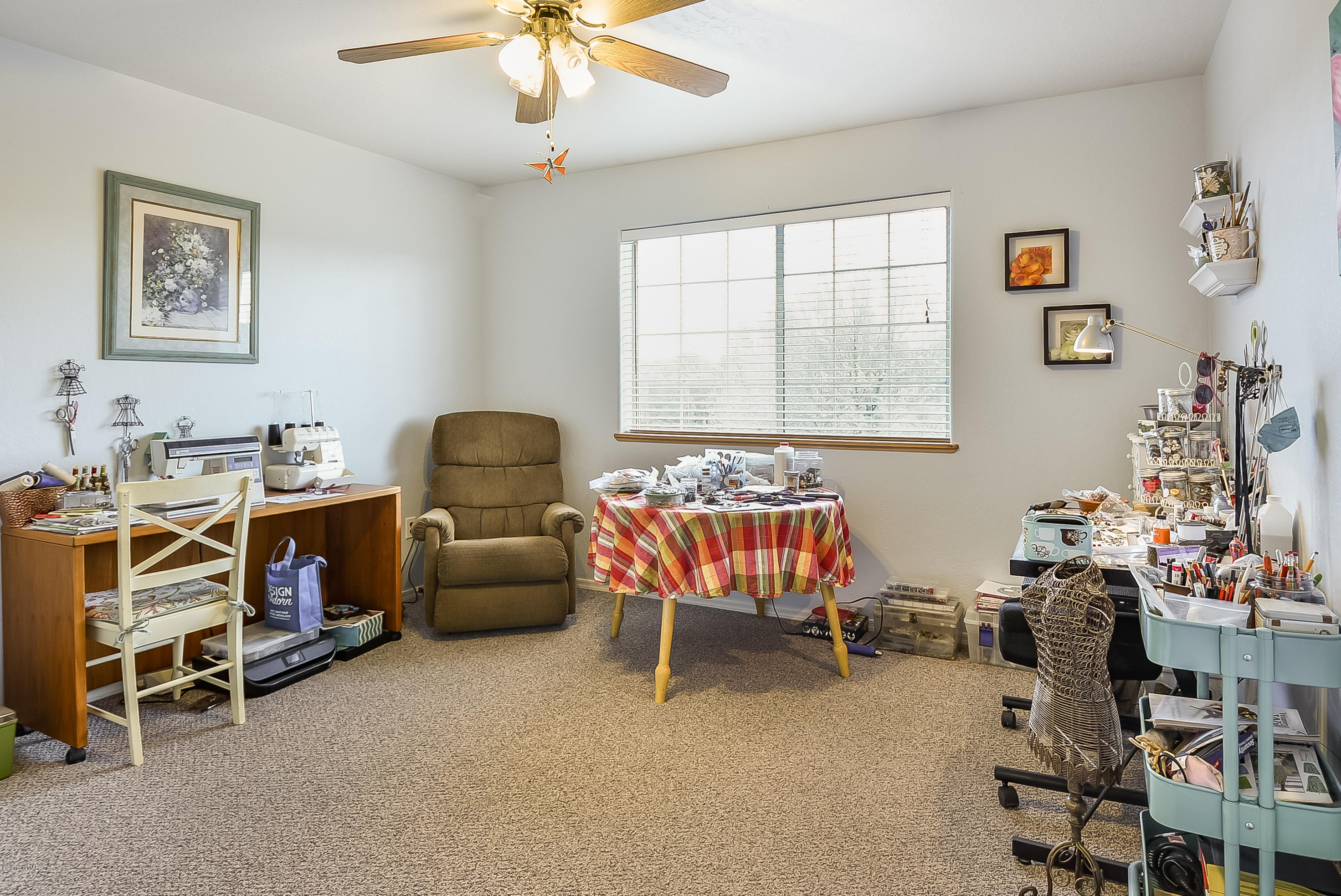 1093 Burton Road Show Low, AZ 85901 - Photo 13 of 17