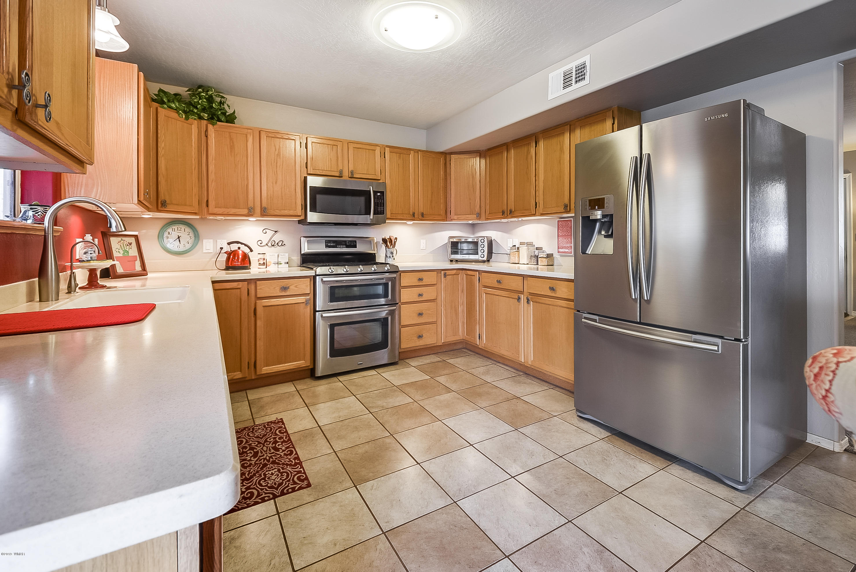 1093 Burton Road Show Low, AZ 85901 - Photo 6 of 17
